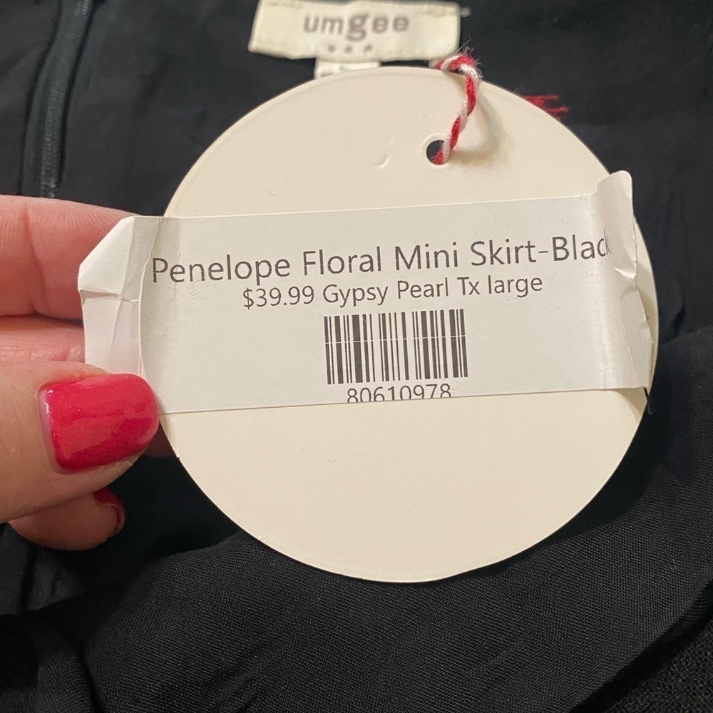 Umgee New Size L Penelope Floral Embroidered Linen Boho‎ Mini Skirt Black Colors - Picture 10 of 11